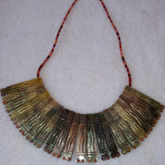 Peruvian necklace made of sperm head abalone
